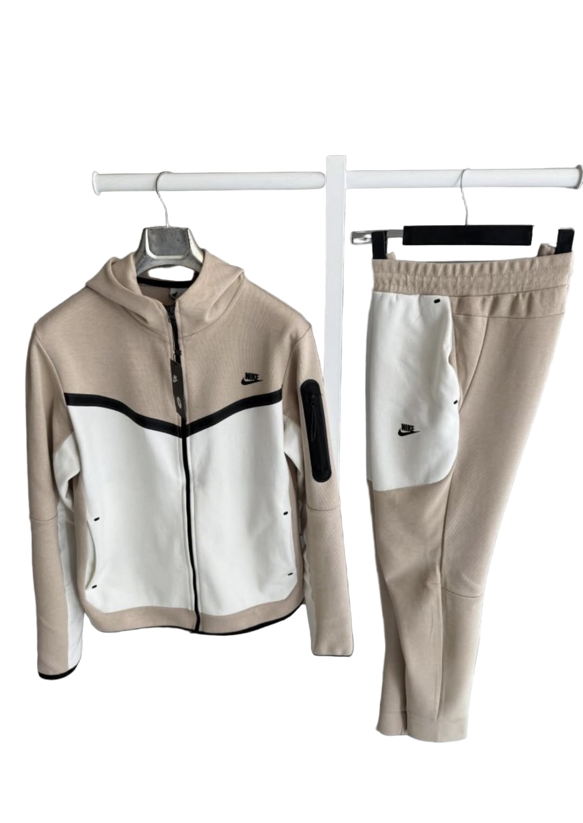 NIKE TECH FLEECE SET